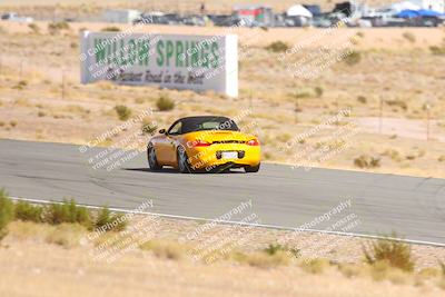 media/Oct-25-2025-West Coast Racing (Sat) [[9fdcbcd09c]]/Green group/Turn 2/